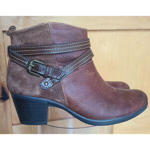 Earth Brown Leather US 8 Western‎ Cowgirl Ankle Boots Booties Buckle Festival